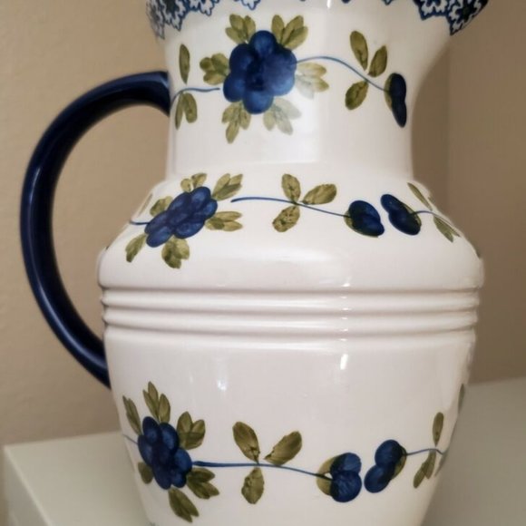 TABLETOPS Gallery Nicolette White Blue Floral Ceramic 9” PITCHER Berries on Vine - Picture 4 of 10